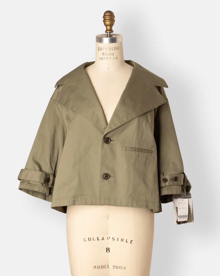 wide collar jacket