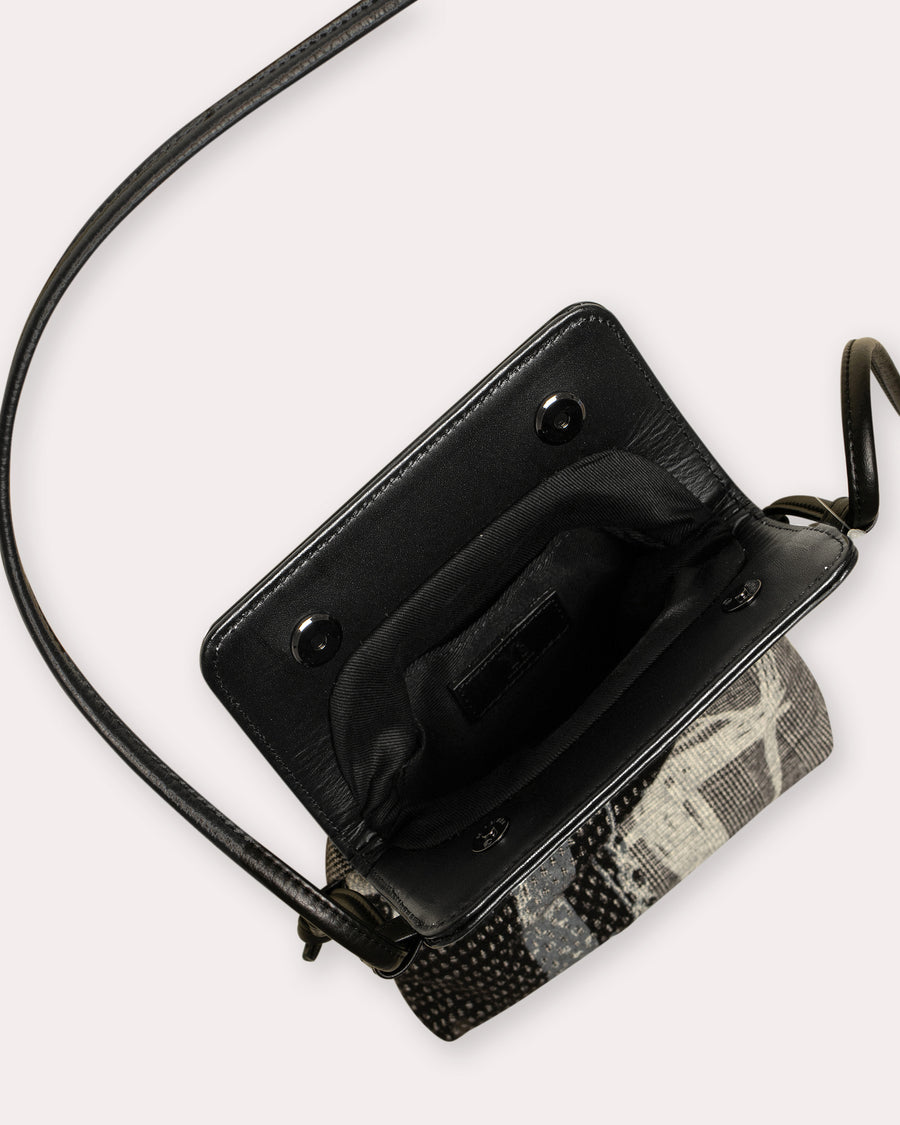 small metal clasp bag