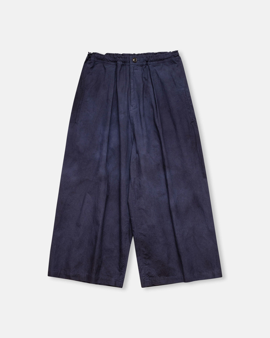 front tuck wide pants