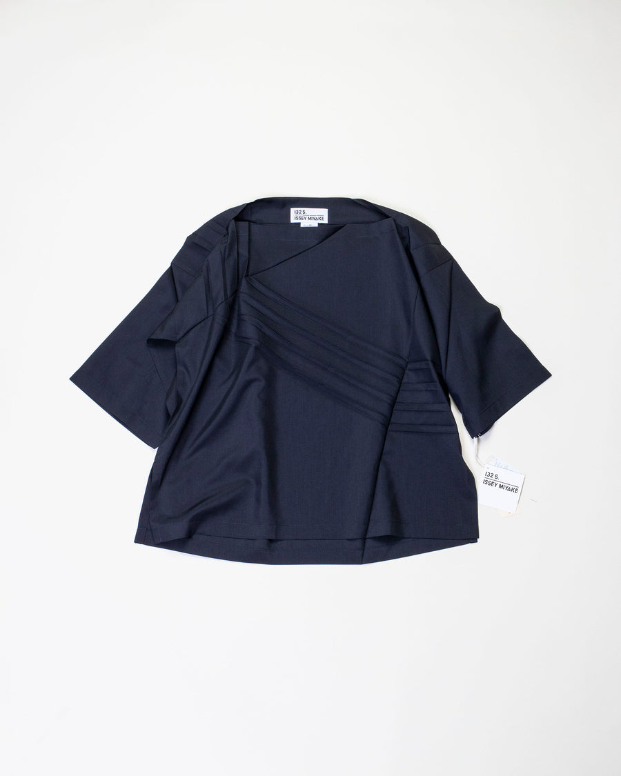 pleats t basic top