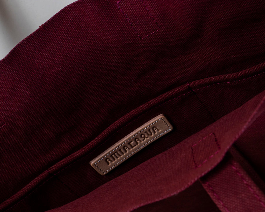 medium washed canvas 6 pocket tote