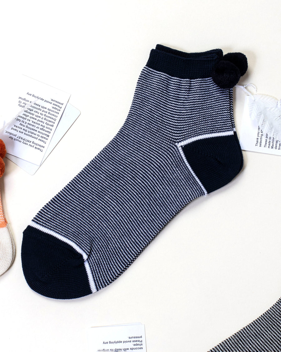 pom pom socks