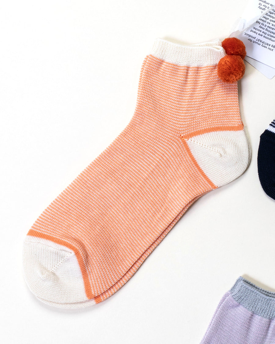 pom pom socks