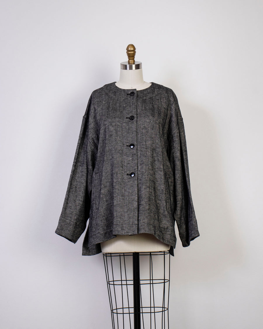 bulky sleeve collarless jacket