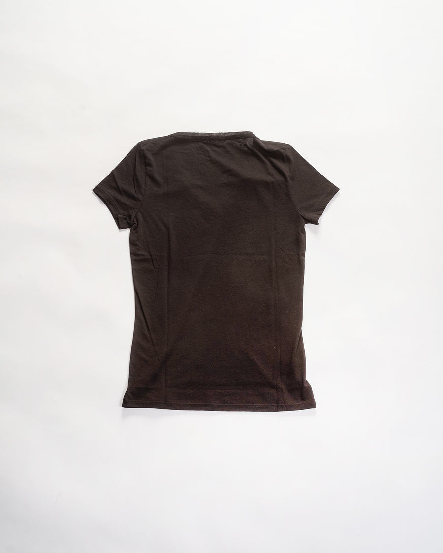 v-neck tee