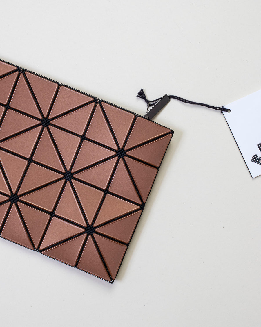 lucent metallic pouch