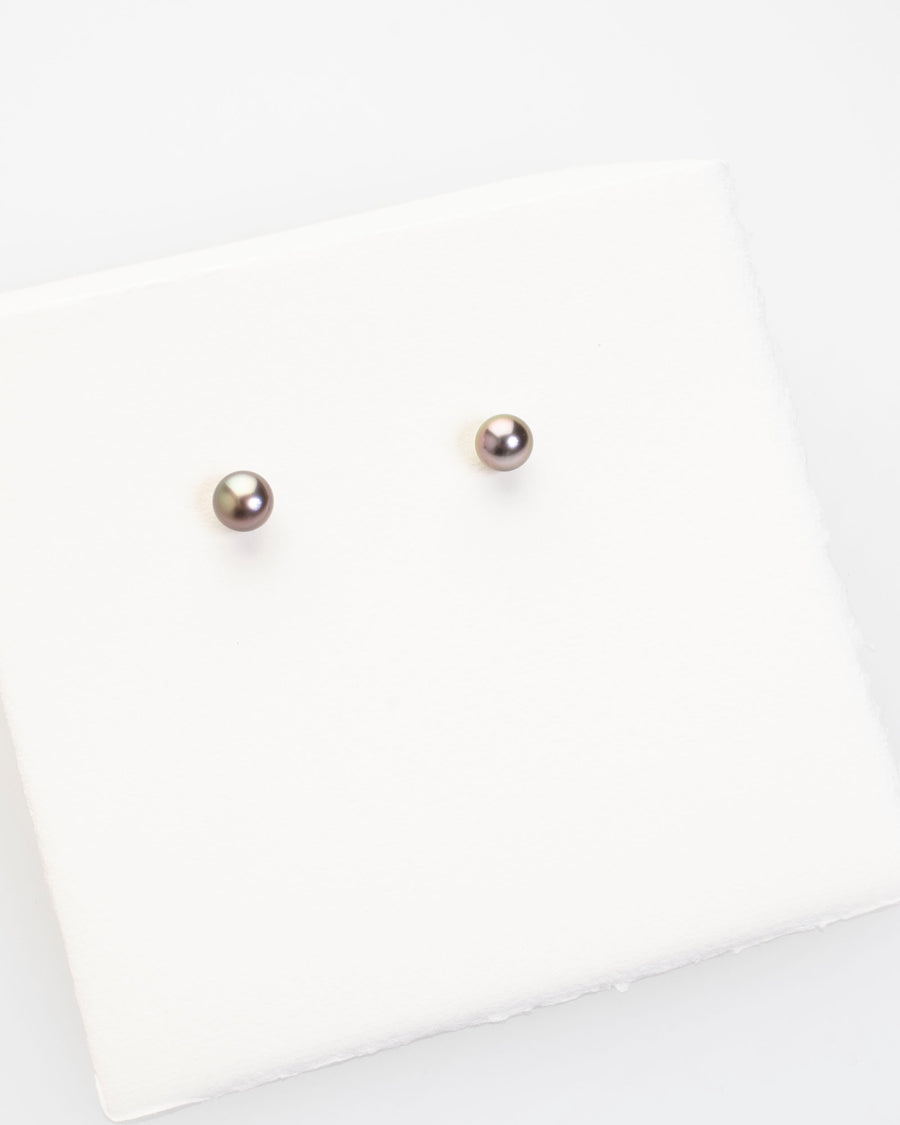 tahiti round pearl stud earrings